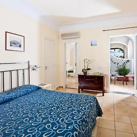 Senaria Szálloda 3*