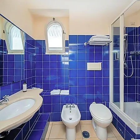 Hotel Senaria 3*