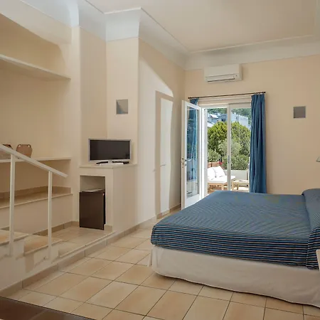 Hotel Senaria 3*
