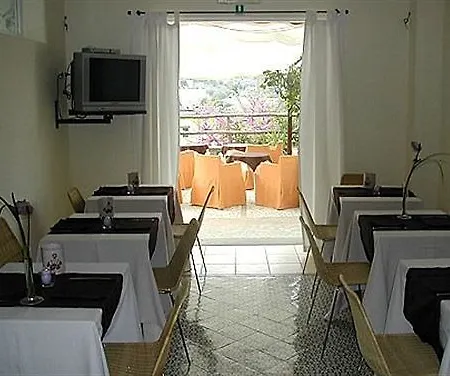 Hotel Senaria 3*